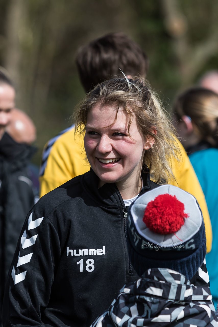 Bild 120 - Frauen SV Henstedt Ulzburg2 : TSV Schoenberg : Ergebnis: Abbruch